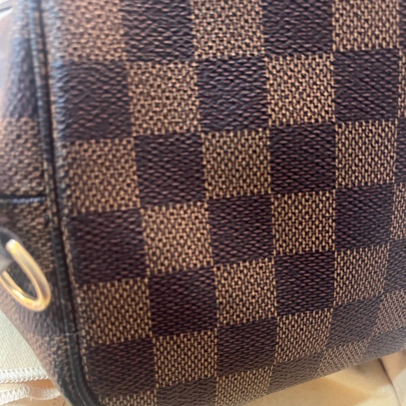 Louis Vuitton Neverfull MM tote - Picture 9 of 16